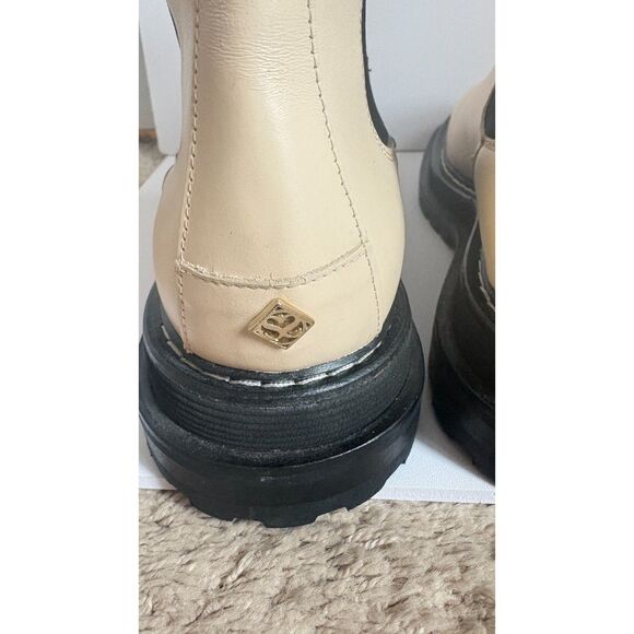 Sandro Chelsea Leather Boots Cream Ecru Size 8.5 NEW - Picture 5 of 6